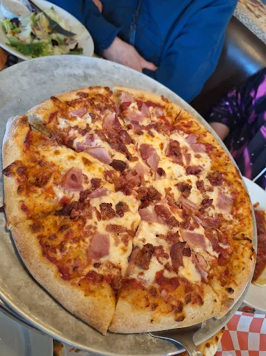 The pepperoni pizza