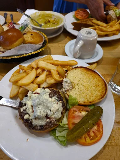 Dapper's West Food